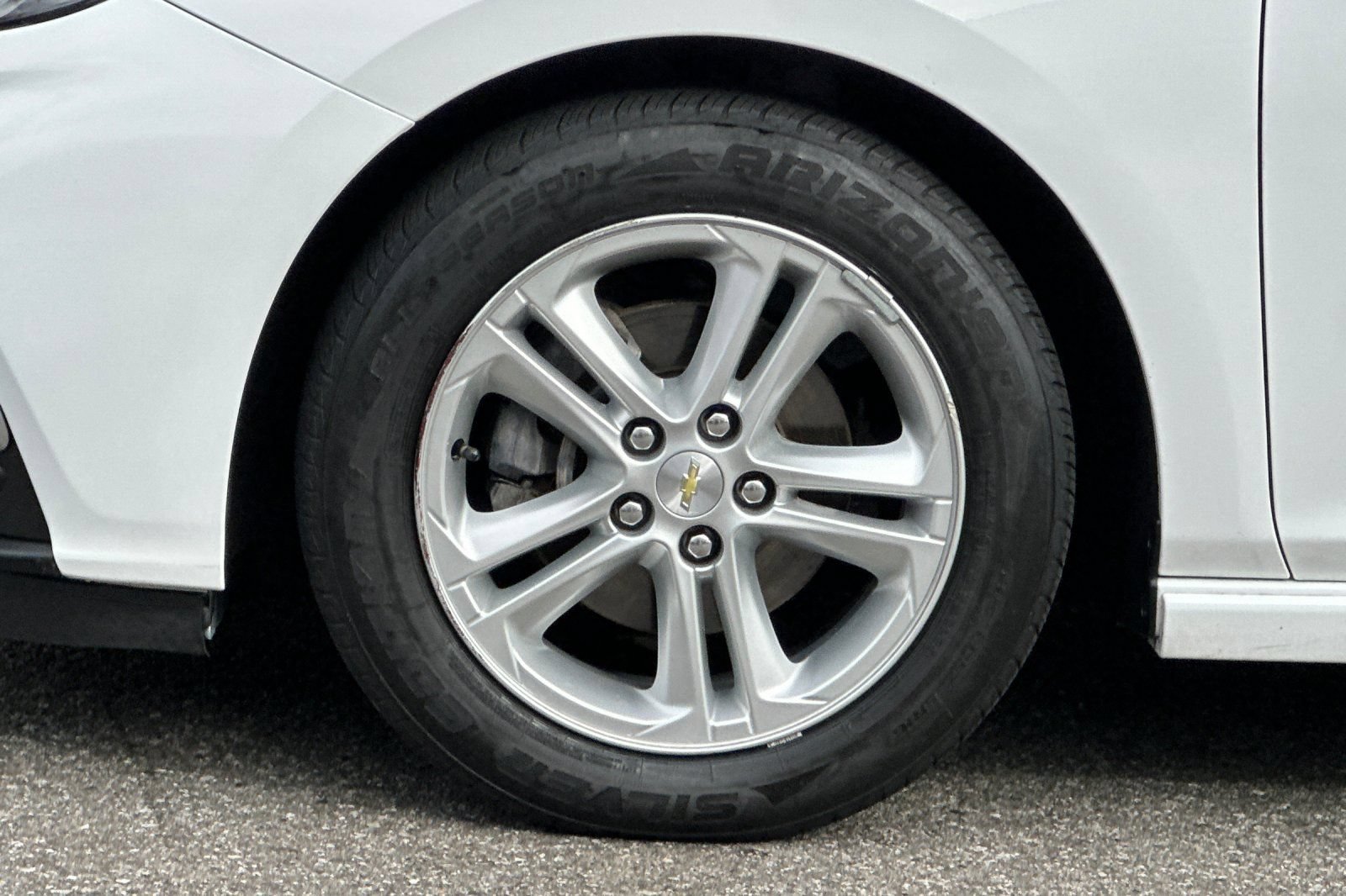 Used 2018 Chevrolet Cruze LT w/ RS Package FWD image 24