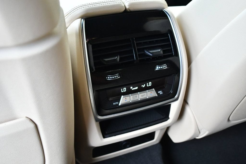 Used 2022 BMW X6 xDrive40i w/ Executive Package AWD/4WD image 59
