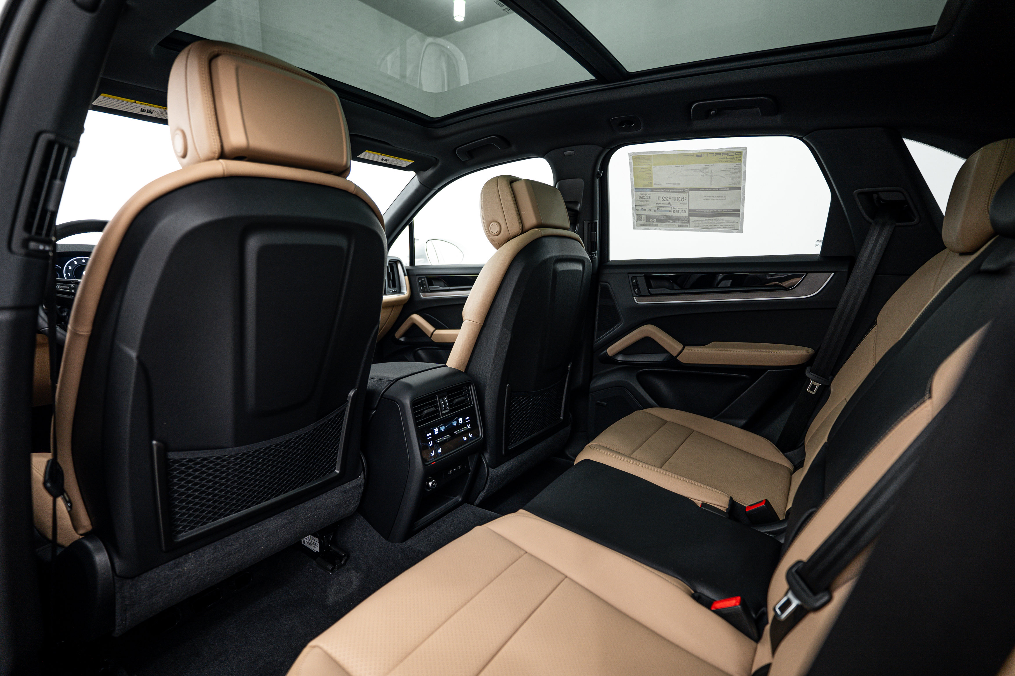 Certified 2026 Porsche Cayenne E-Hybrid image 19