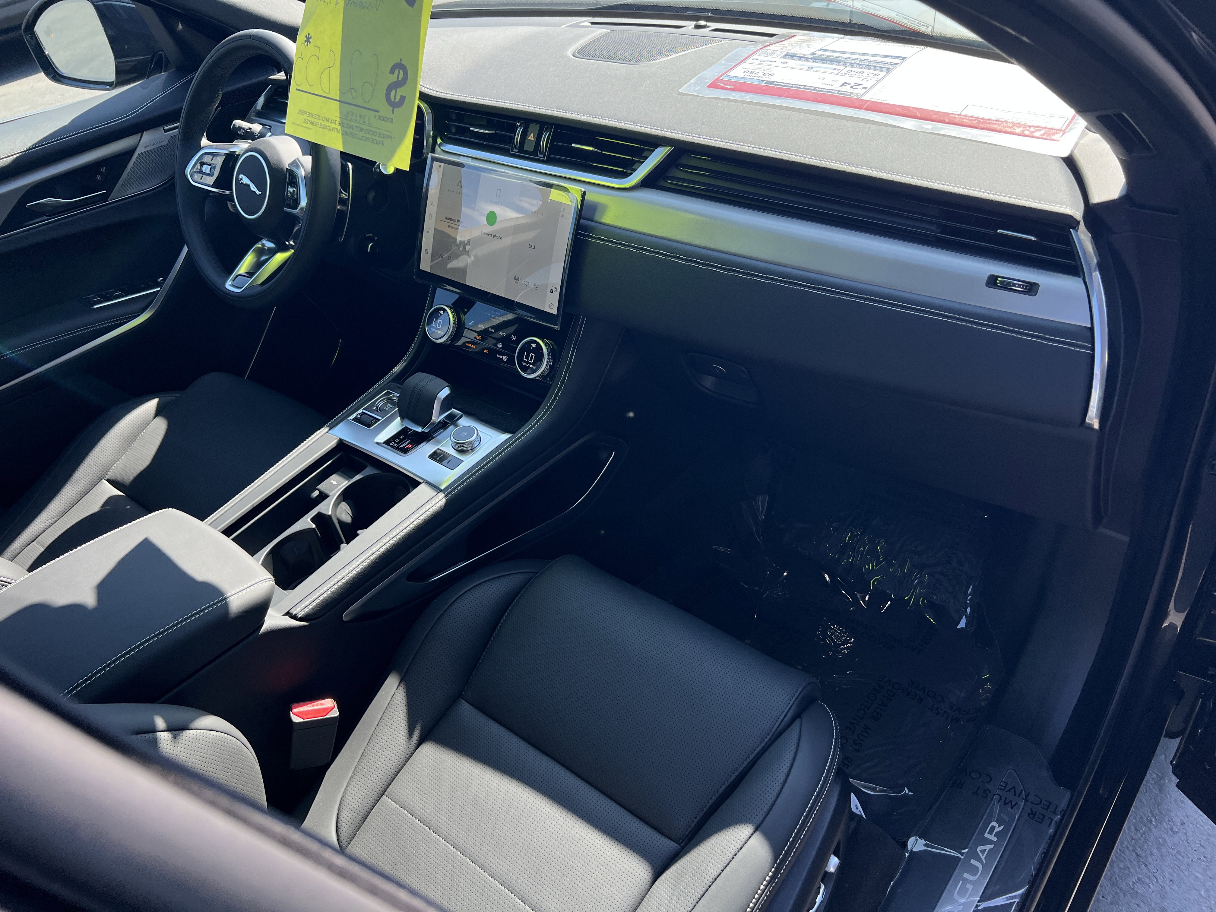 New 2025 Jaguar F-PACE R-Dynamic S AWD/4WD image 11