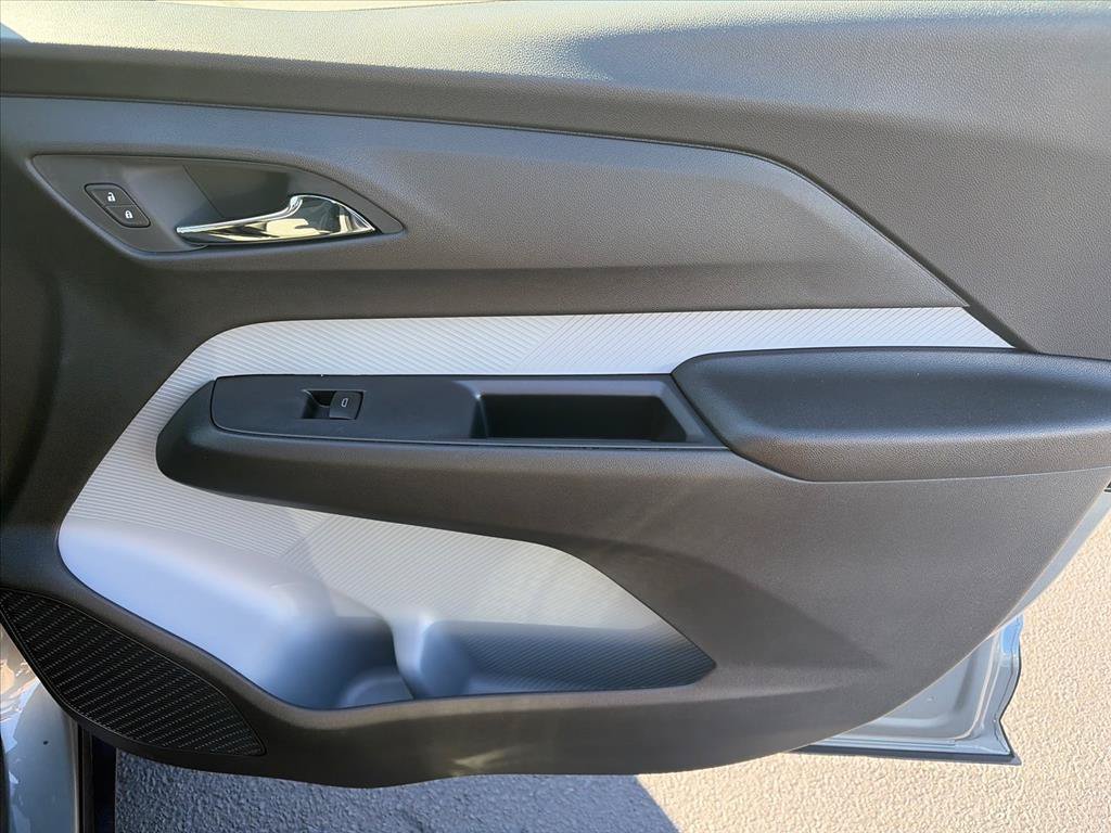 New 2027 Chevrolet Bolt LT FWD image 28