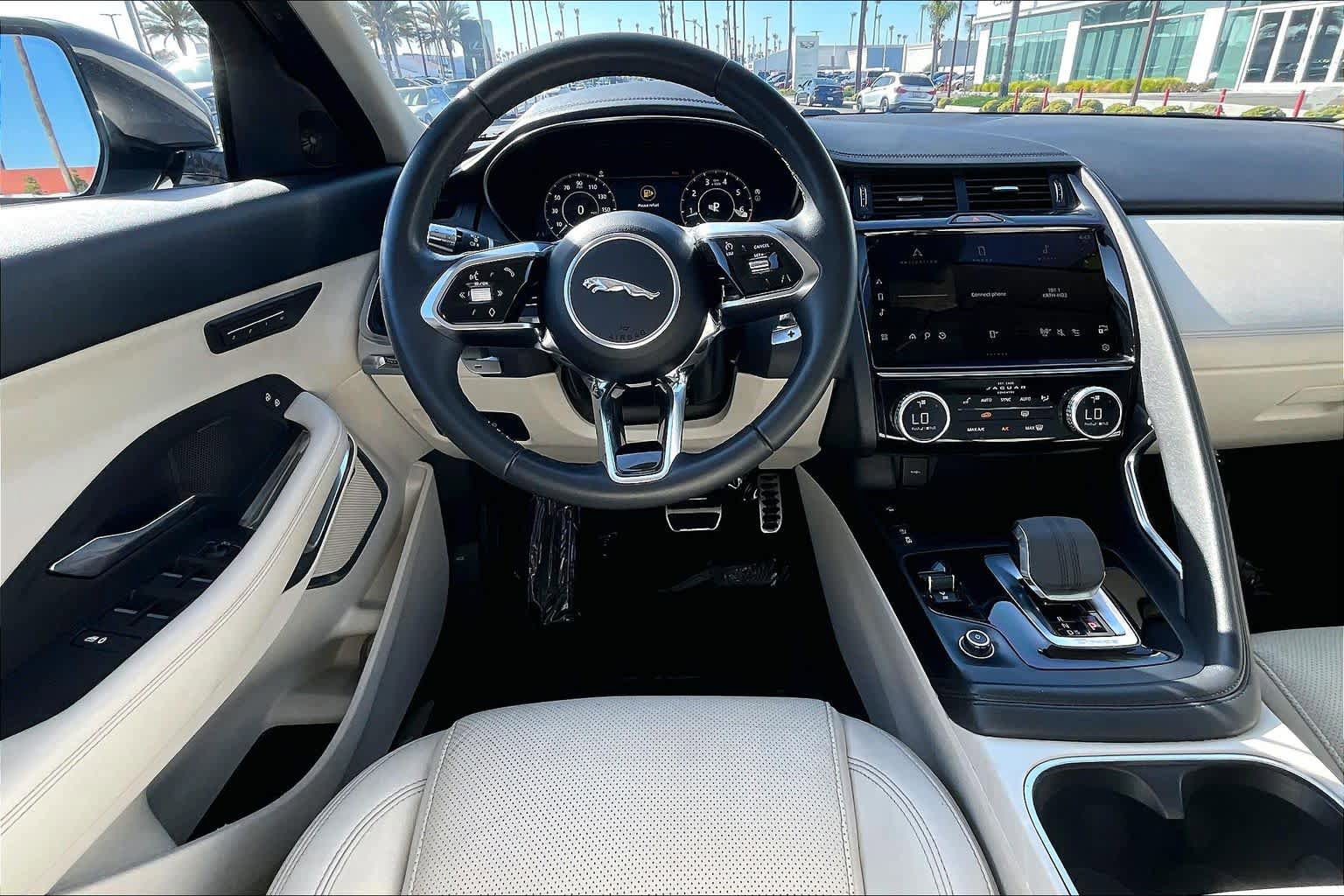 Used 2022 Jaguar E-PACE SE AWD/4WD image 5