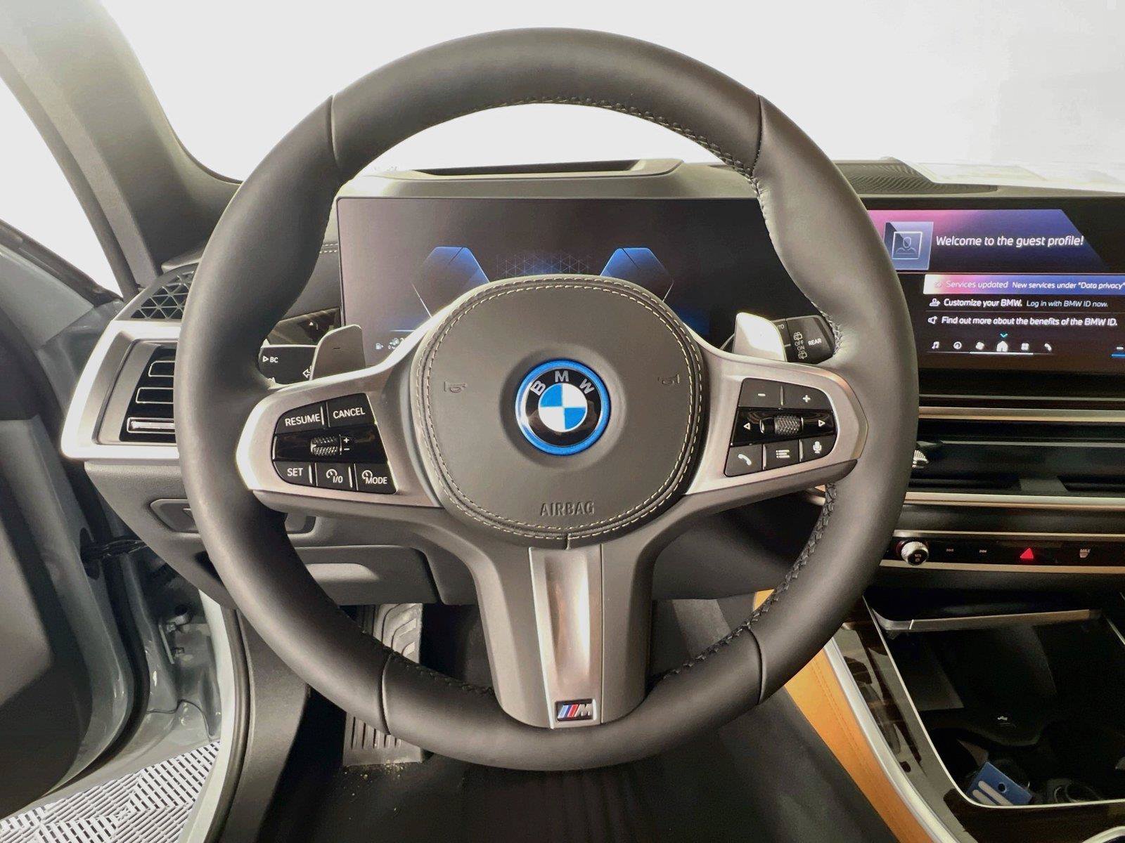 Used 2026 BMW X5 xDrive50e w/ Executive Package AWD/4WD image 11