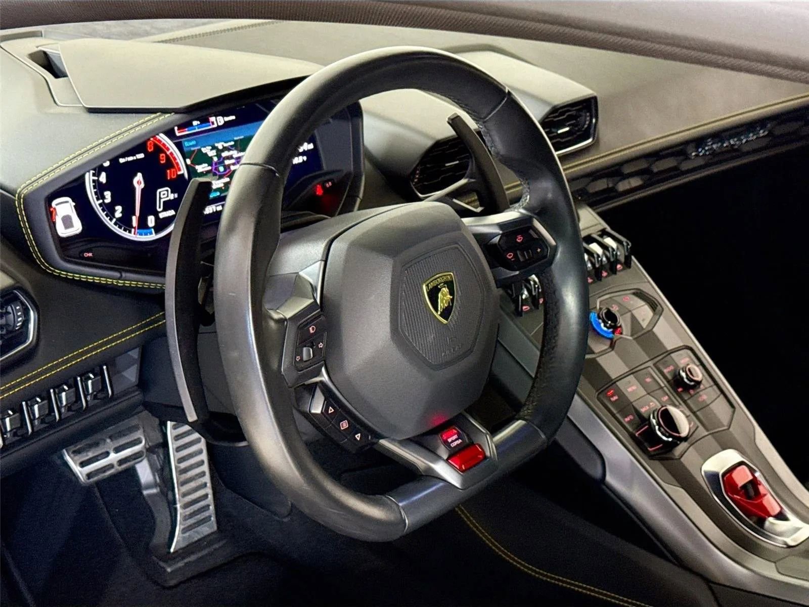 Used 2018 Lamborghini Huracan LP 580-2 RWD image 6