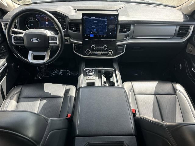 Used 2024 Ford Expedition XLT RWD image 19