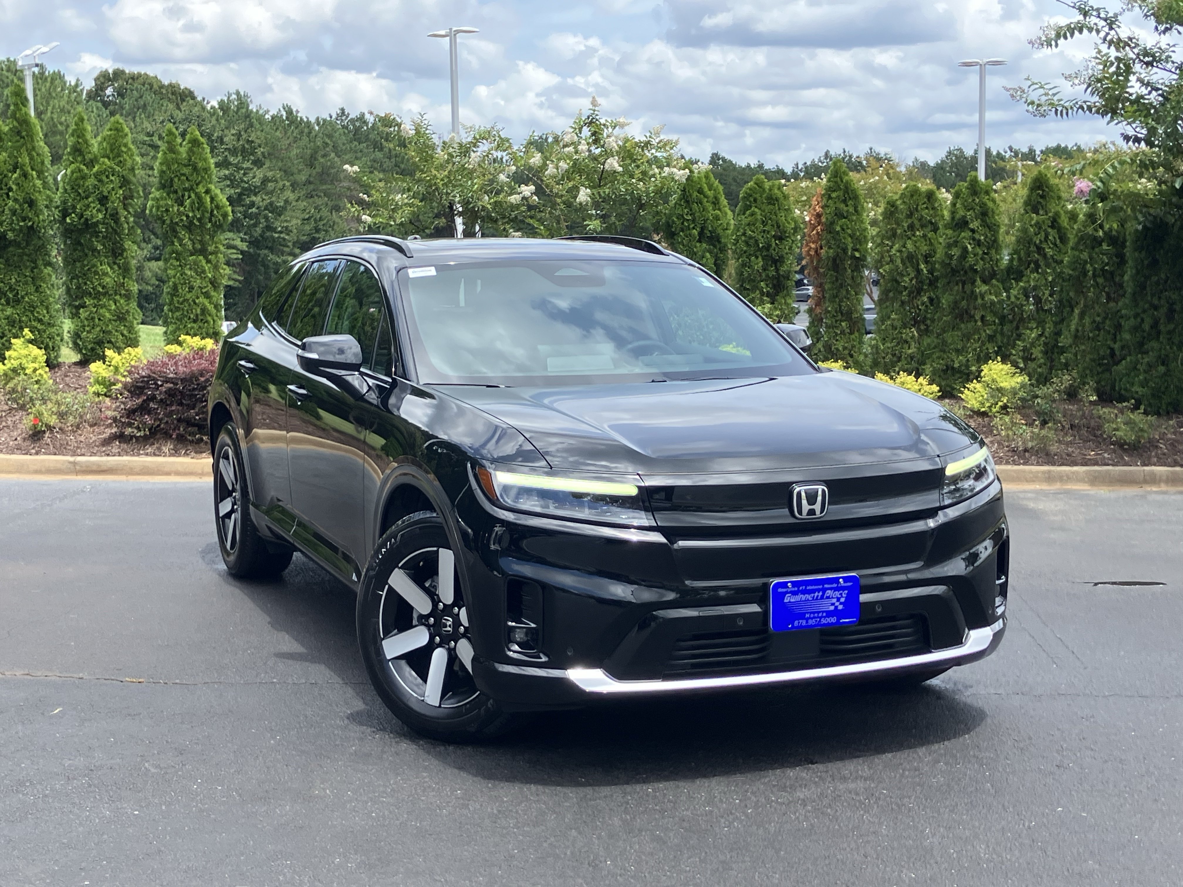 Used 2024 Honda Prologue Touring image 2