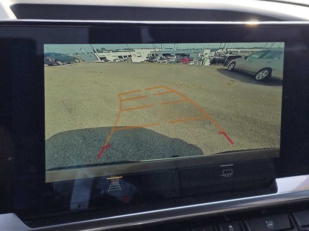 Used 2022 Chevrolet Silverado 1500 LT image 9