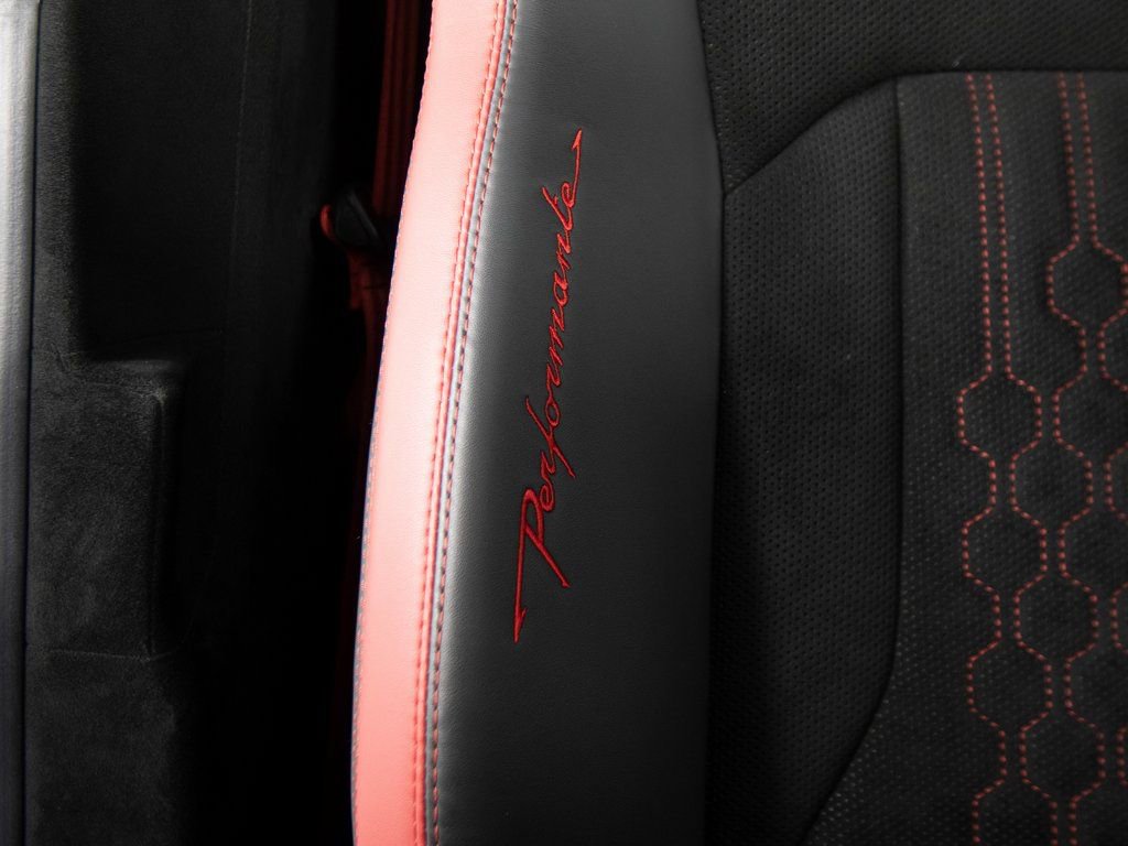 Used 2023 Lamborghini Urus Performante image 35