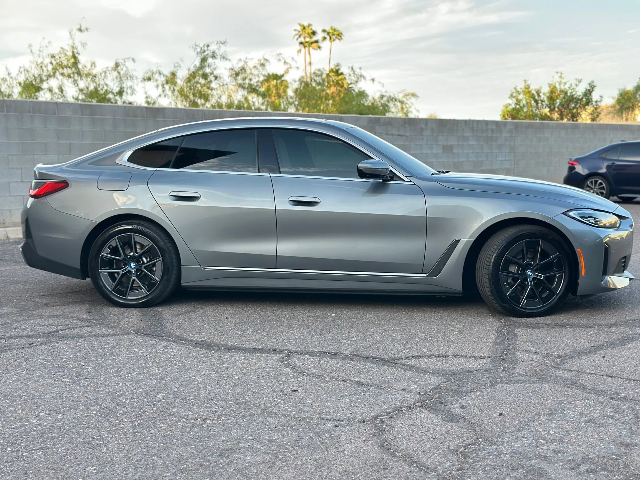Used 2024 BMW i4 eDrive40 w/ Convenience Package image 2