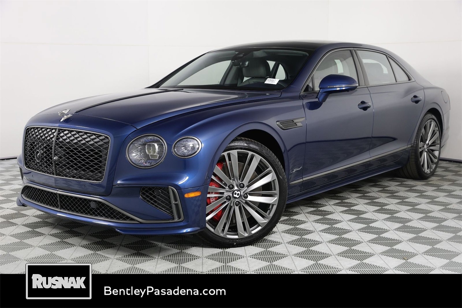 New 2025 Bentley Flying Spur Plug-In Hybrid image 1