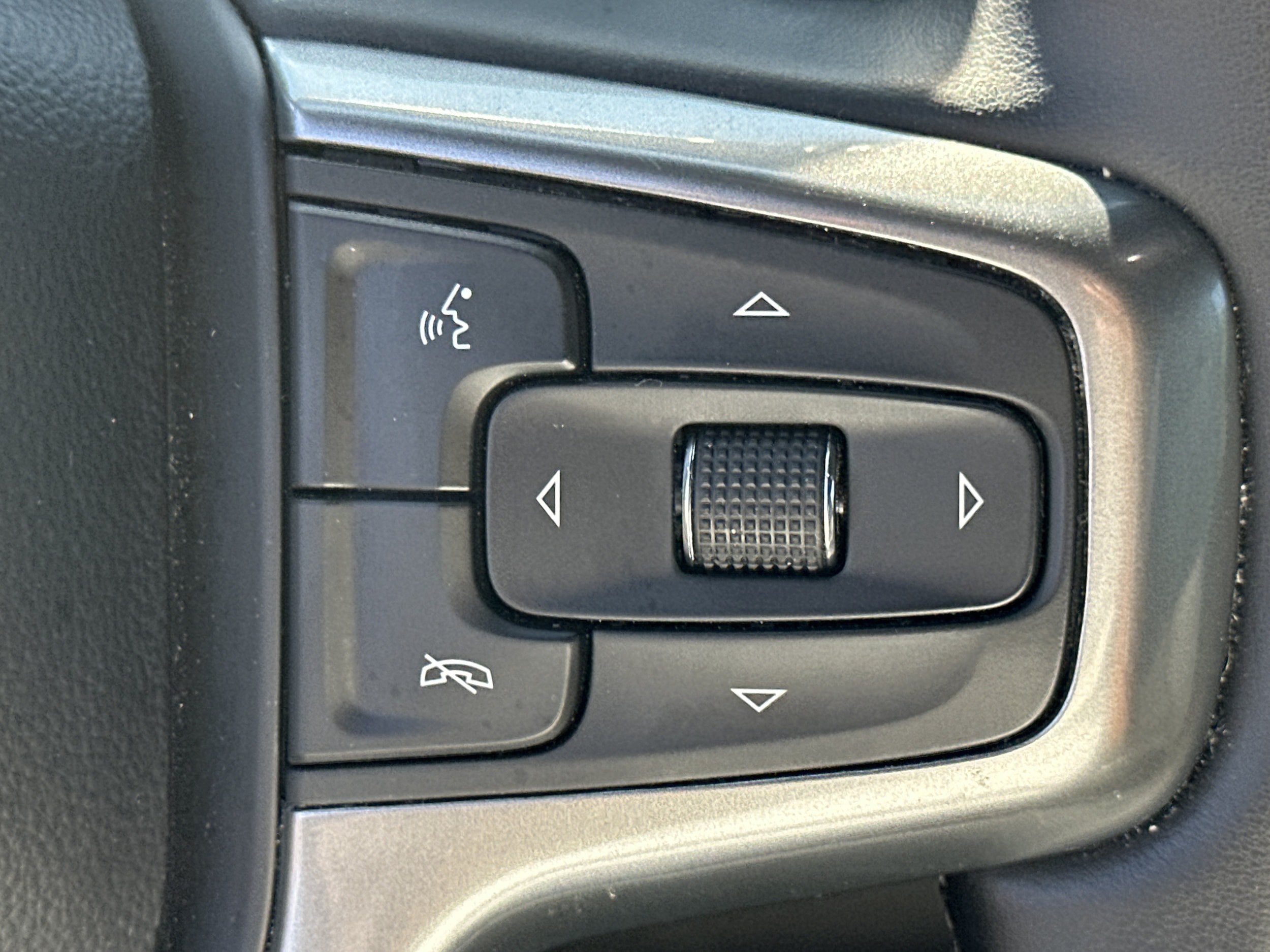 Used 2024 Chevrolet Tahoe LT AWD/4WD image 27