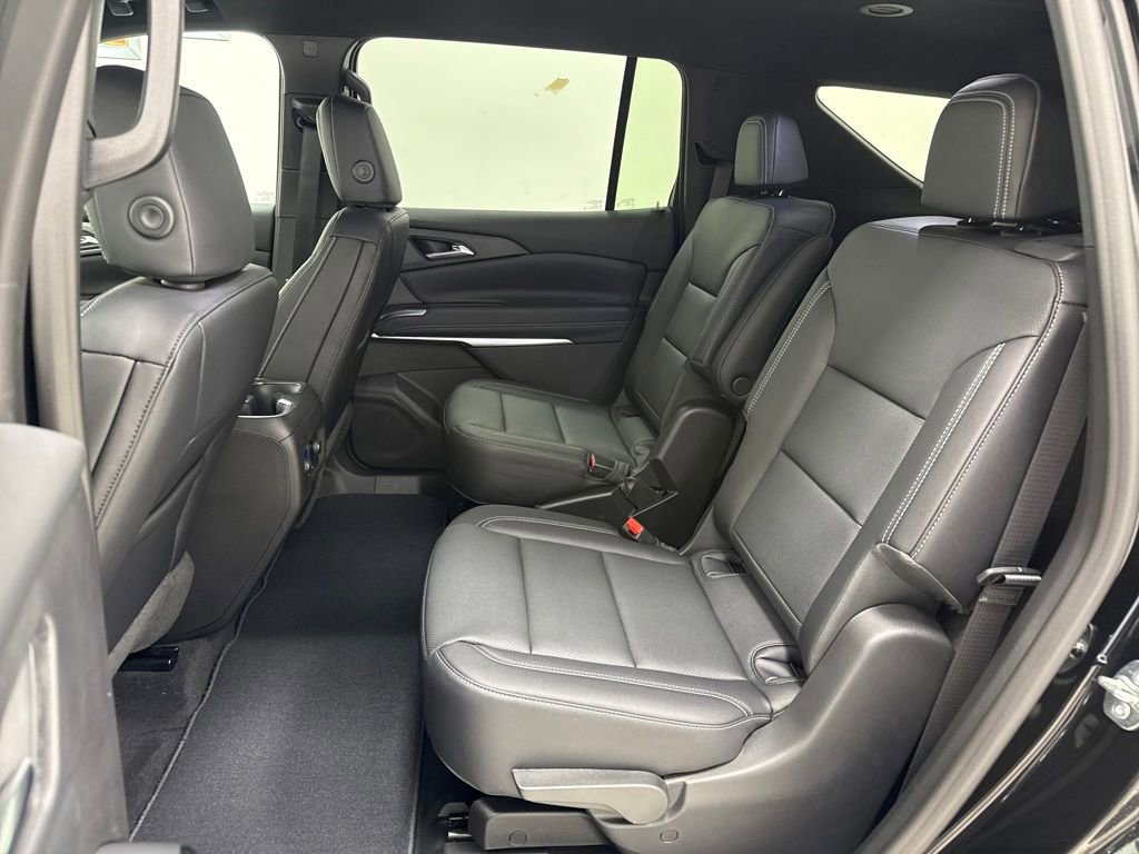 New 2026 Chevrolet Traverse LT w/ Midnight/Sport Edition image 18