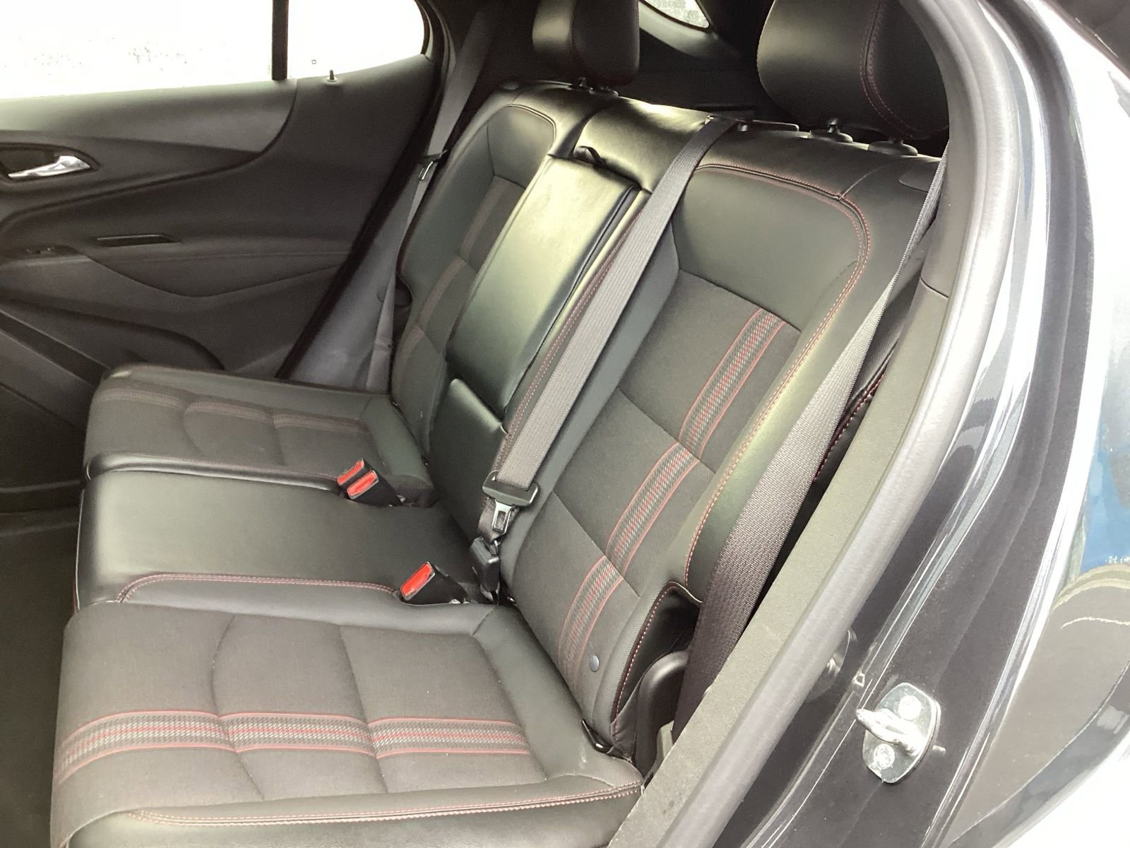 Used 2022 Chevrolet Equinox RS image 13