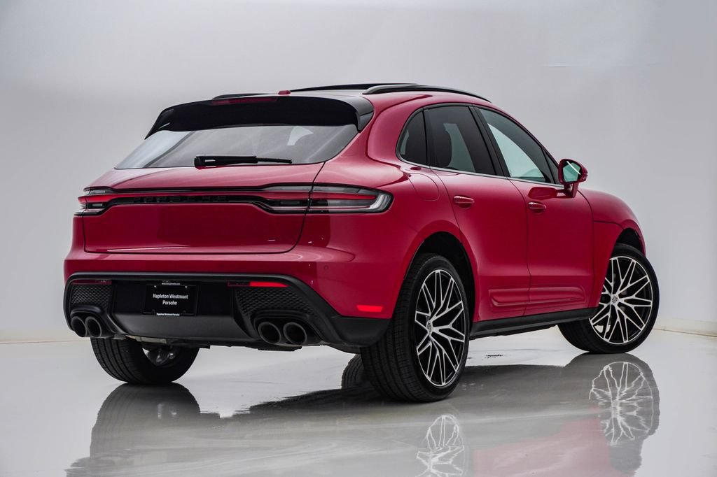Certified 2026 Porsche Macan AWD/4WD image 11