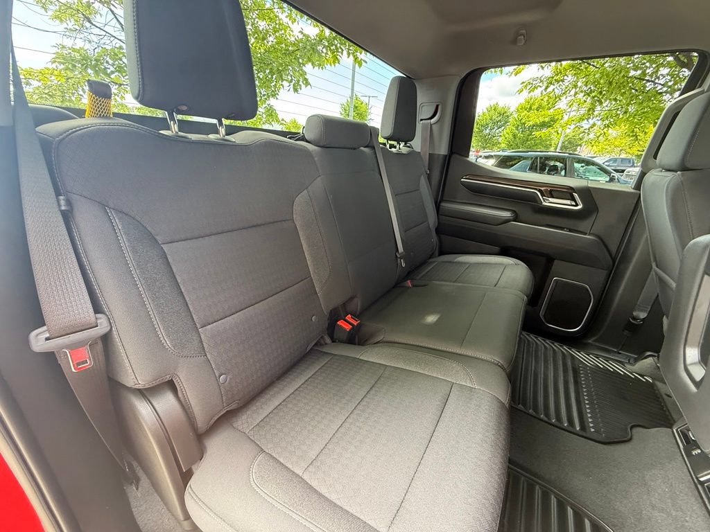 Used 2022 Chevrolet Silverado 1500 LT AWD/4WD image 27