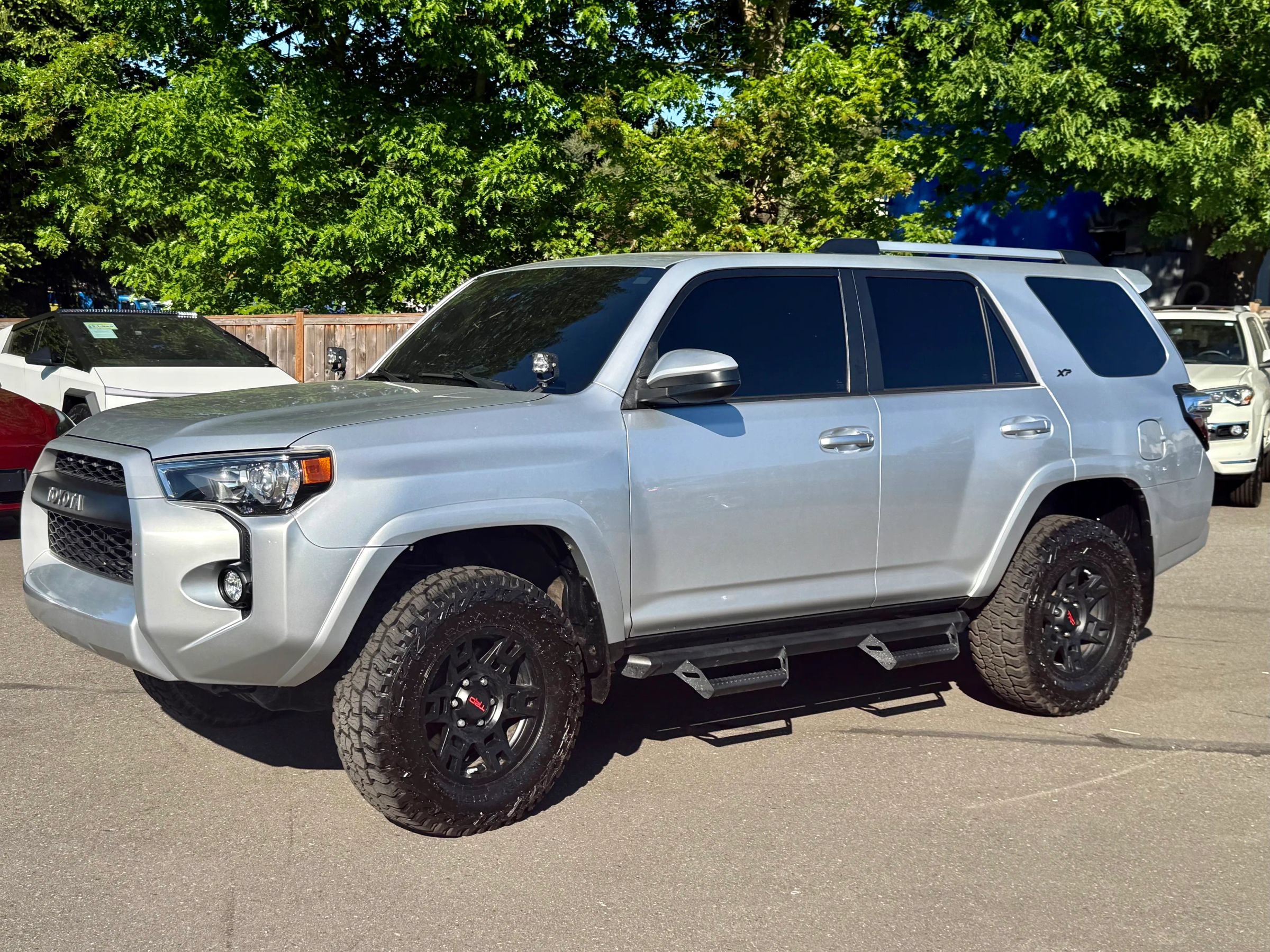 Used 2019 Toyota 4Runner SR5 AWD/4WD image 12