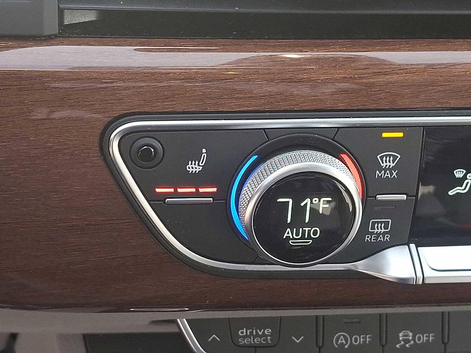 Certified 2023 Audi A4 2.0T Premium w/ Convenience Package image 19