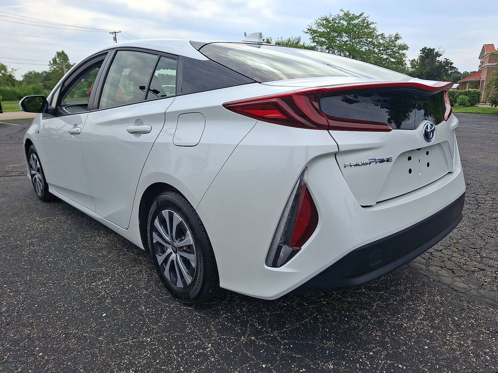Used 2021 Toyota Prius Prime LE FWD image 22