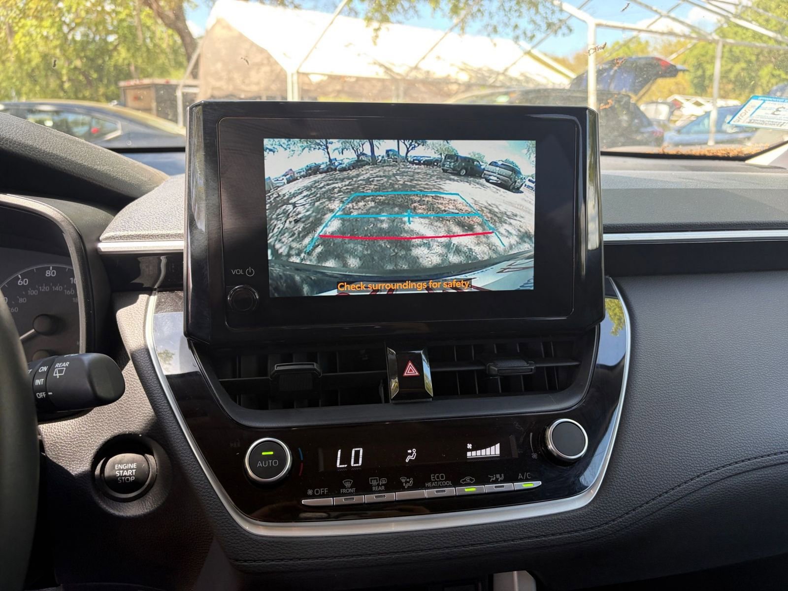 Used 2025 Toyota Corolla Cross LE image 17