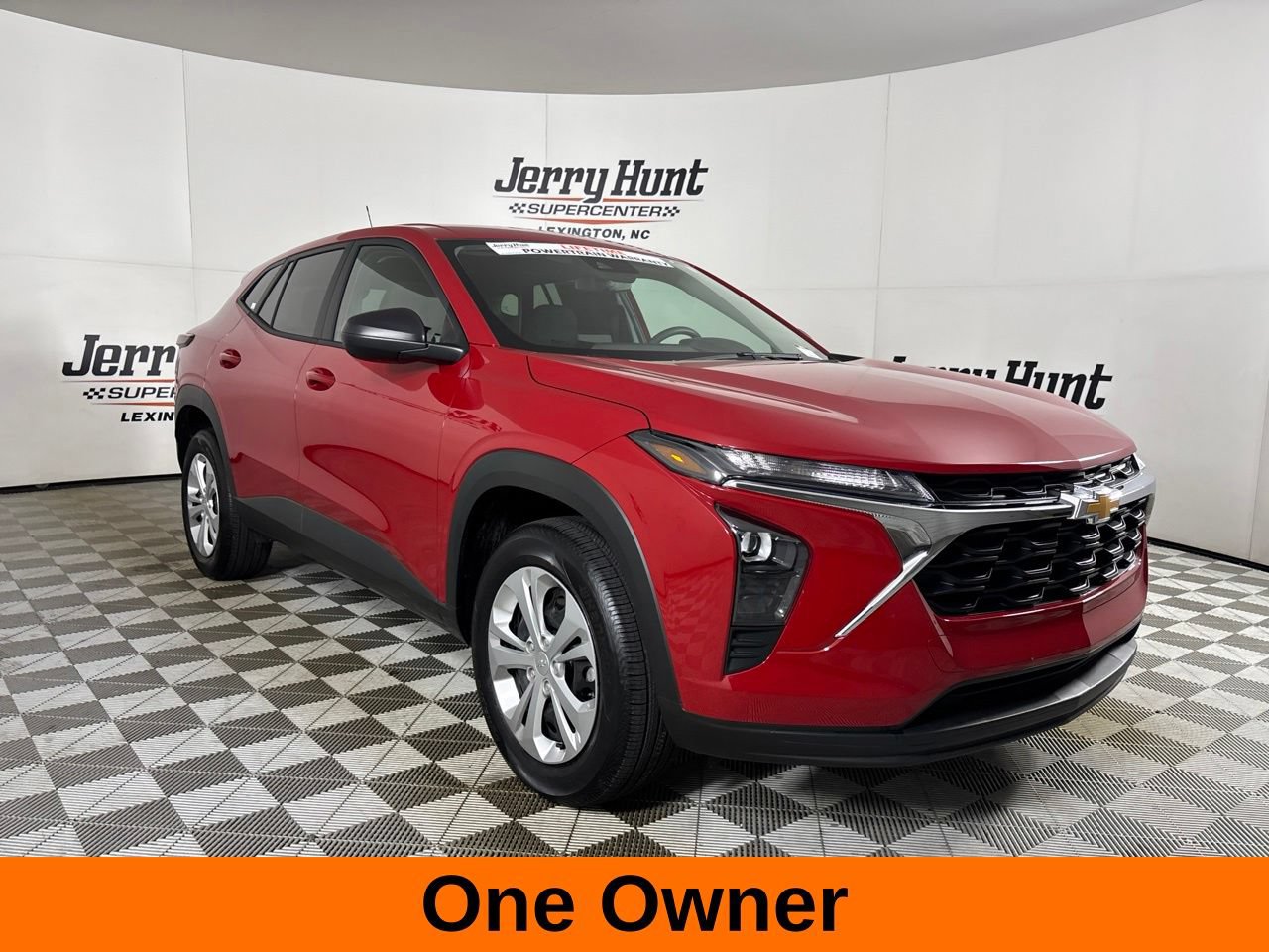 Used 2026 Chevrolet Trax LS FWD image 4