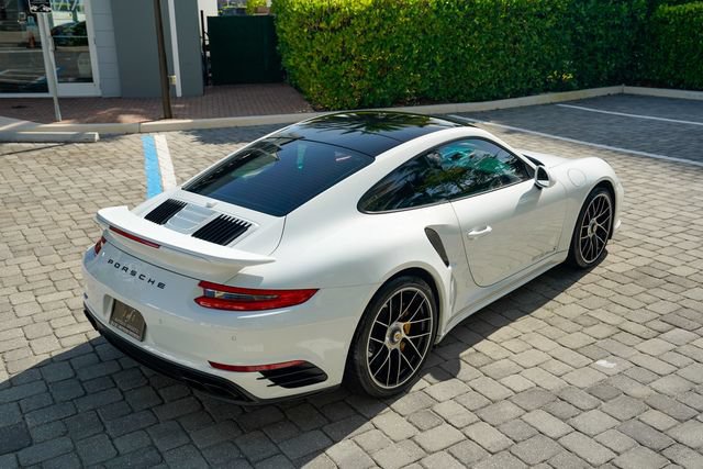 Used 2017 Porsche 911 4 Coupe AWD/4WD image 27