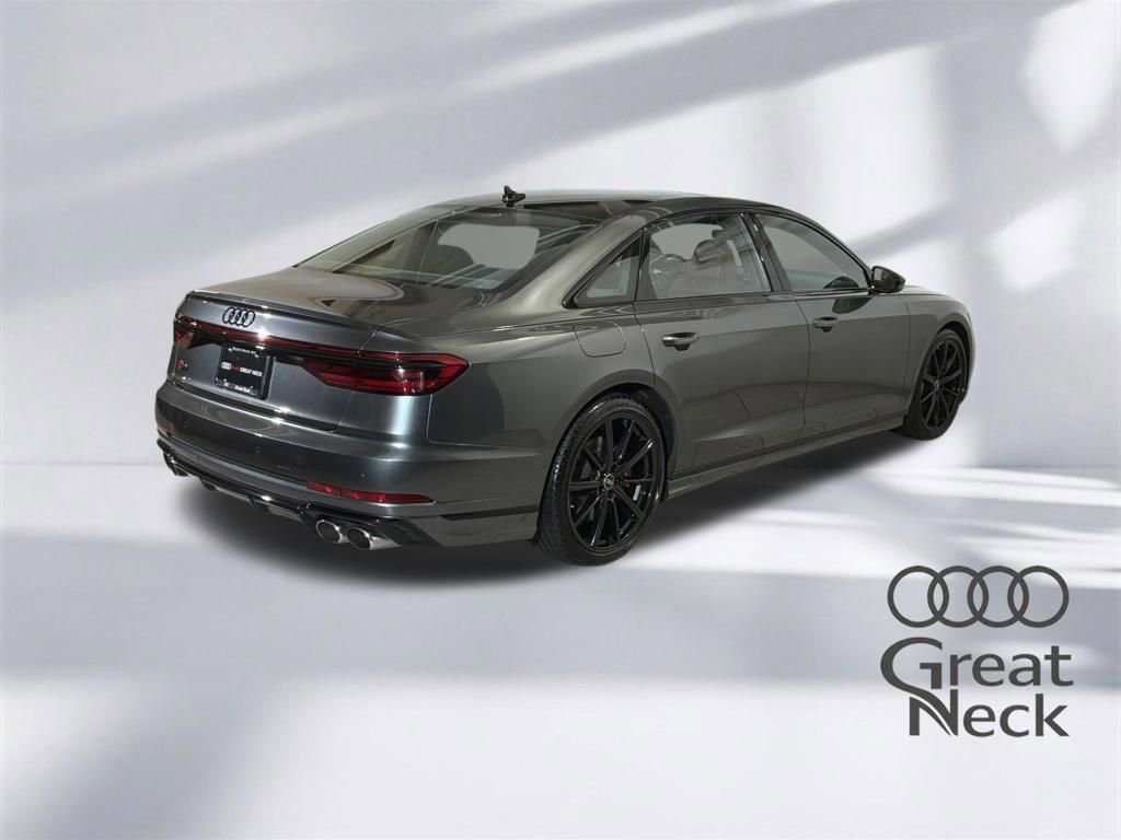 Used 2023 Audi S8 w/ S8 Comfort Plus Package AWD/4WD image 10