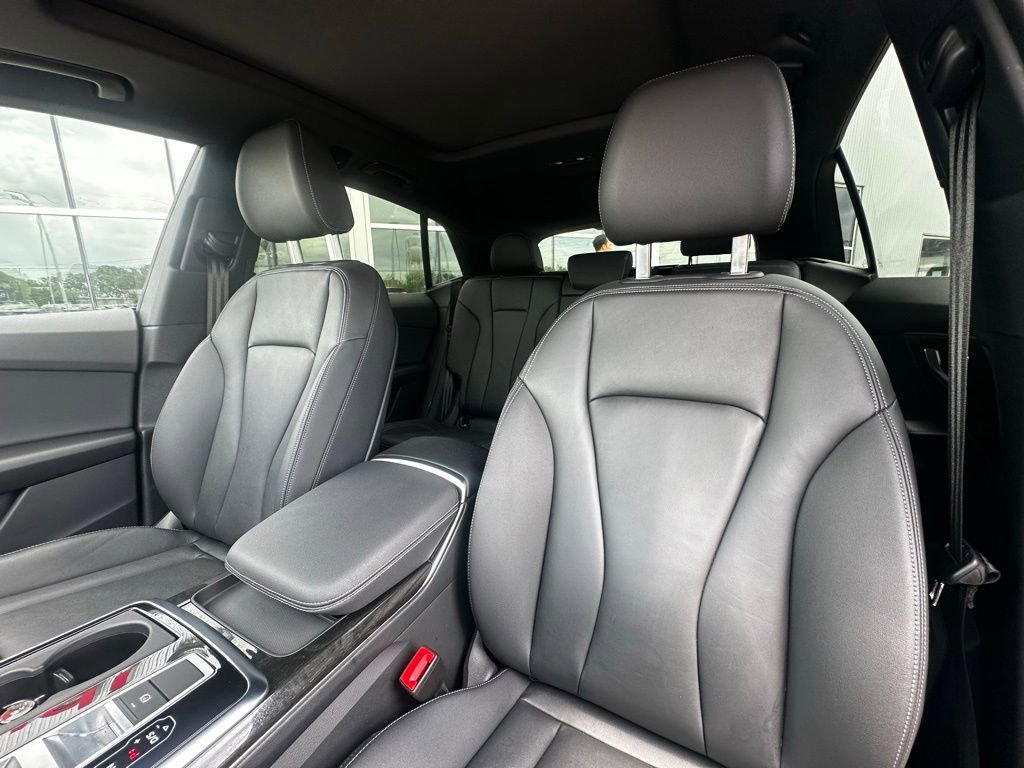 Used 2025 Audi Q8 Premium w/ Black Optic Package AWD/4WD image 15