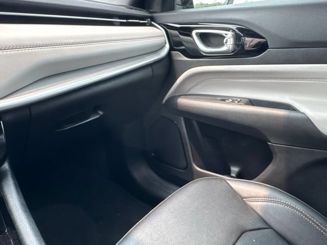Used 2024 Jeep Compass Limited AWD/4WD image 33
