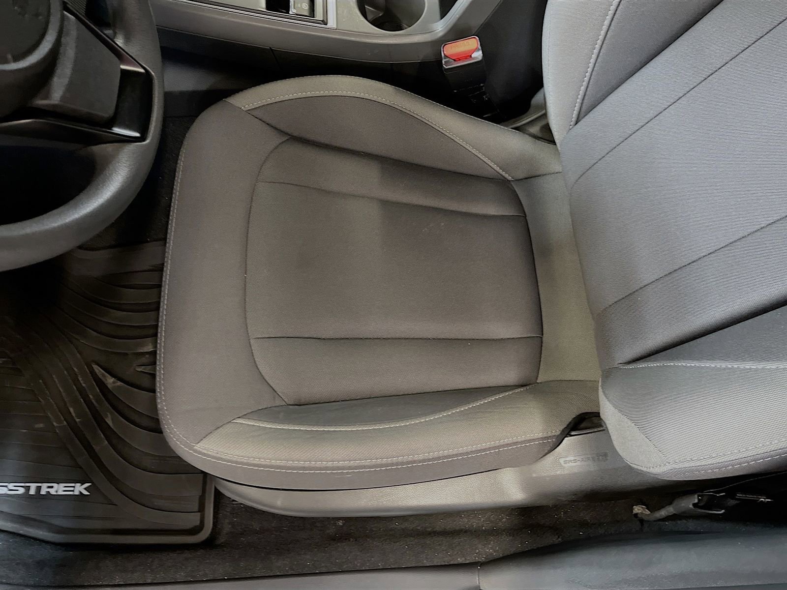 Used 2025 Subaru Crosstrek 2.0i Premium image 18