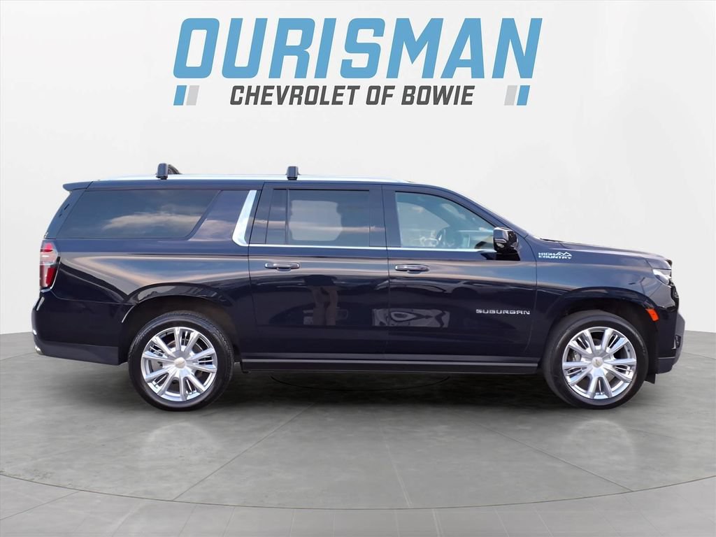 Certified 2022 Chevrolet Suburban High Country w/ Premium Package AWD/4WD image 2