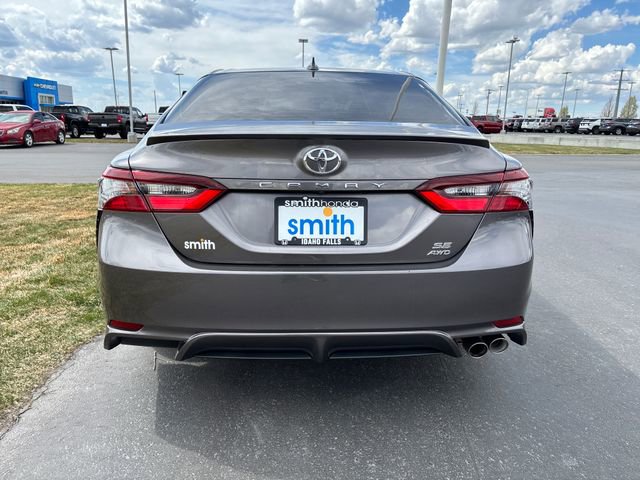 Used 2024 Toyota Camry SE image 4