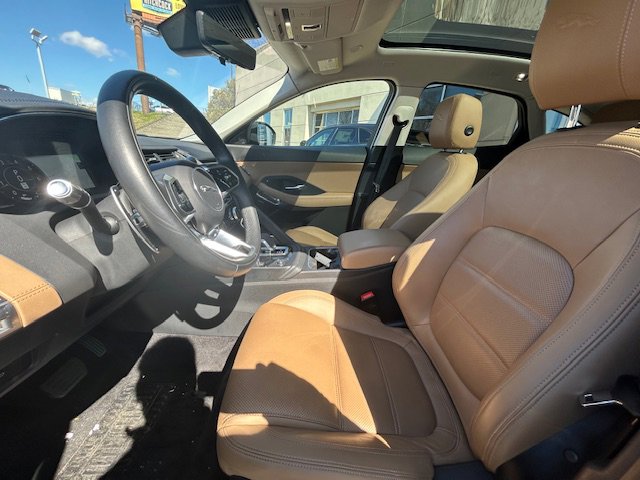 Used 2021 Jaguar E-PACE SE image 14