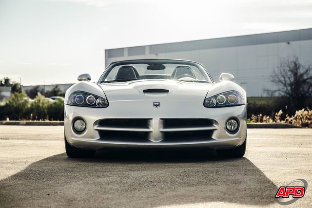 Used 2003 Dodge Viper SRT-10 image 13