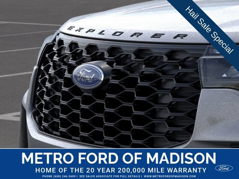 New 2026 Ford Explorer ST-Line w/ ST-Line Street Pack AWD/4WD image 18
