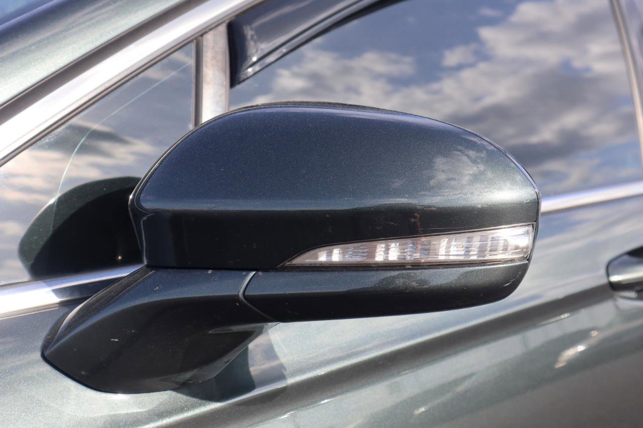 Used 2016 Ford Fusion SE w/ Equipment Group 202A image 25