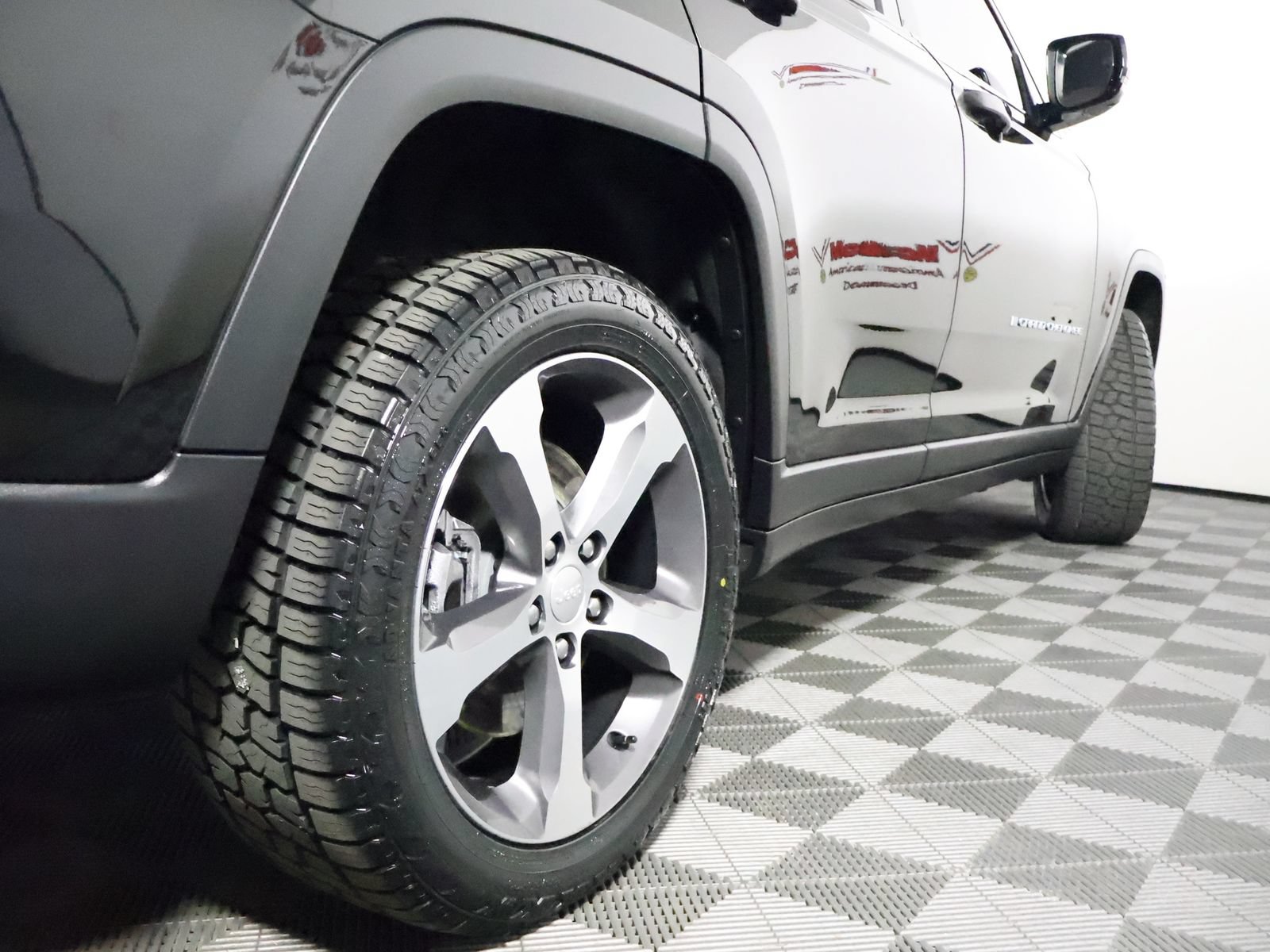 Used 2024 Jeep Grand Cherokee Limited 4xe w/ Luxury Tech Group II AWD/4WD image 10