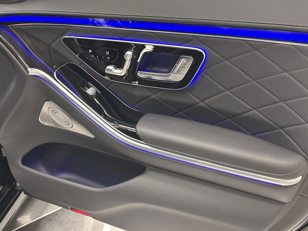 Certified 2025 Mercedes-Benz S 580e 4MATIC Sedan image 16