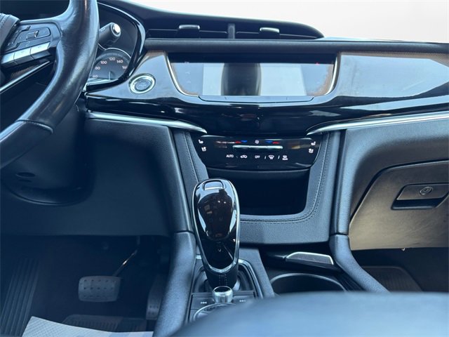 Used 2021 Cadillac XT6 Premium Luxury w/ Platinum Package image 11