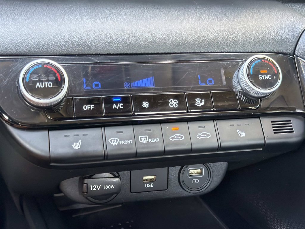 Used 2022 Hyundai Elantra SEL w/ Convenience Package FWD image 21