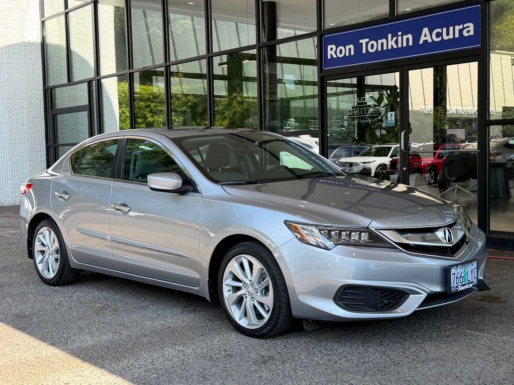 Used 2017 Acura ILX FWD image 2
