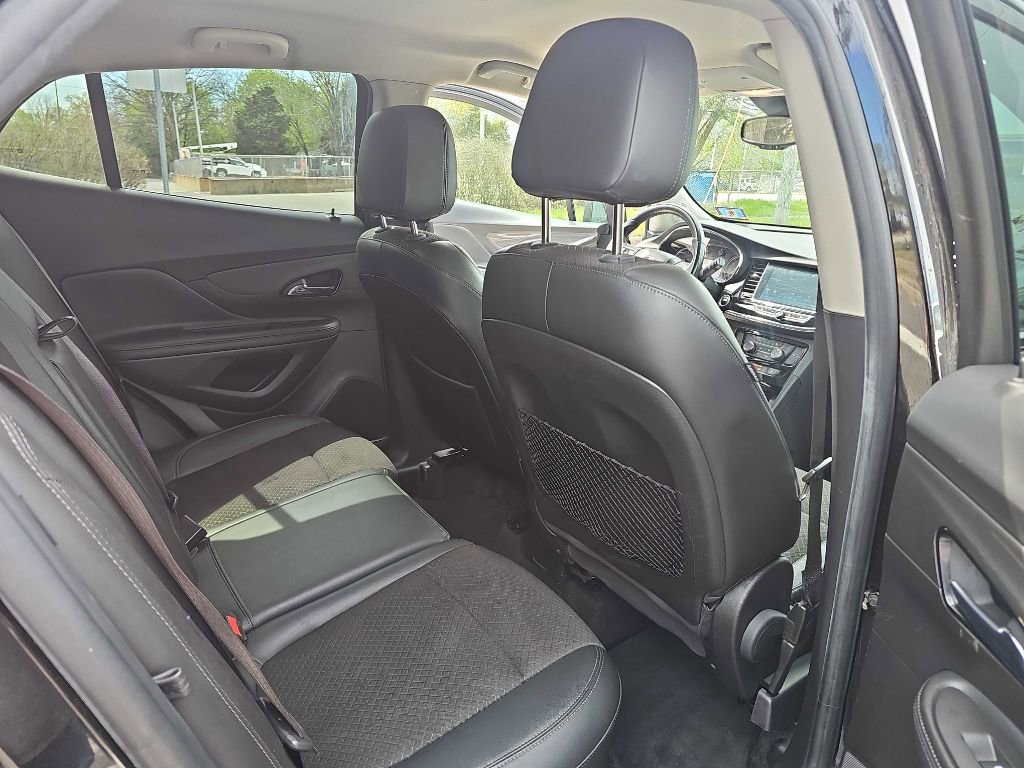Used 2018 Buick Encore Preferred image 11