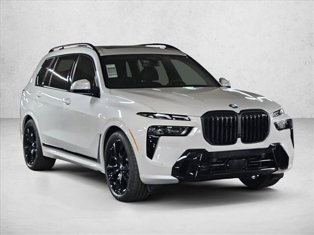 Used 2027 BMW X7 xDrive40i w/ Executive Package AWD/4WD image 3