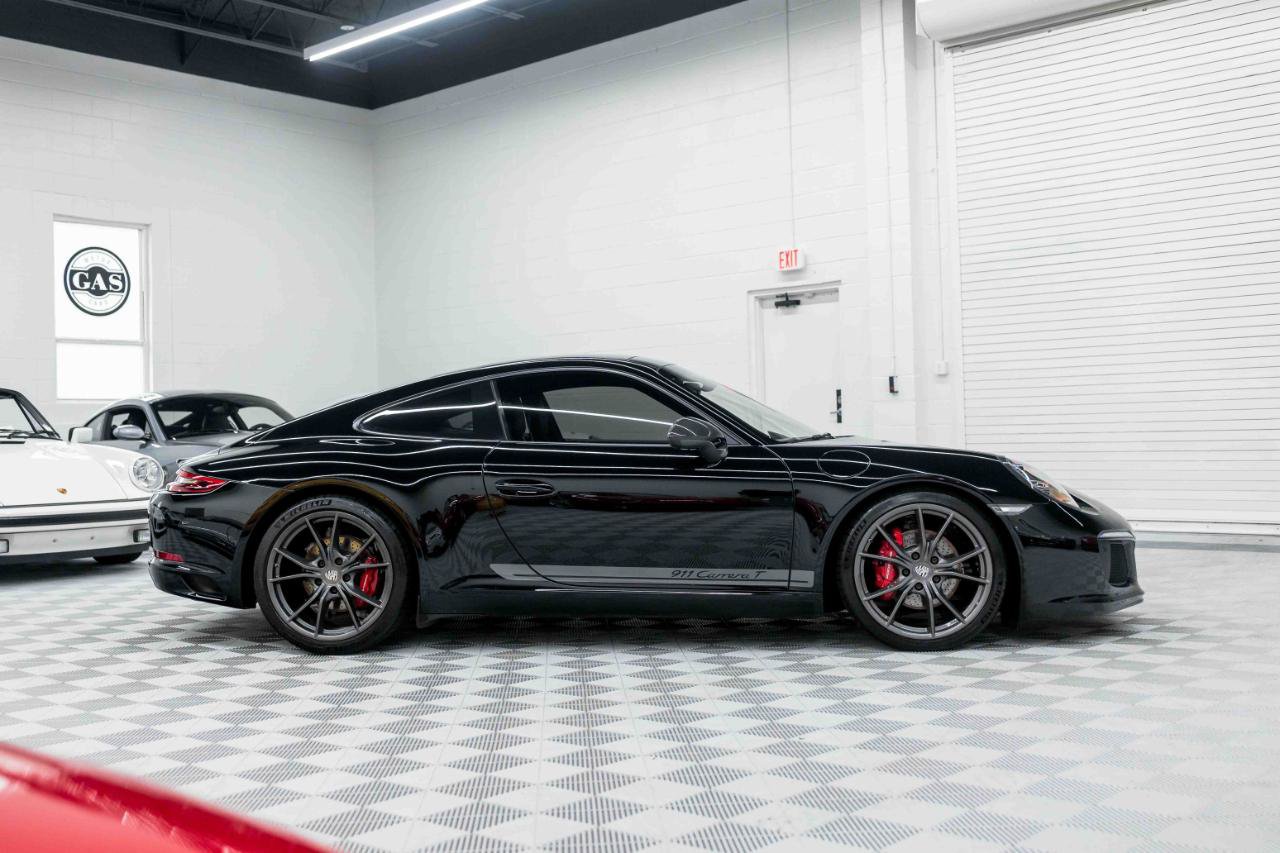 Used 2018 Porsche 911 Carrera T RWD image 6