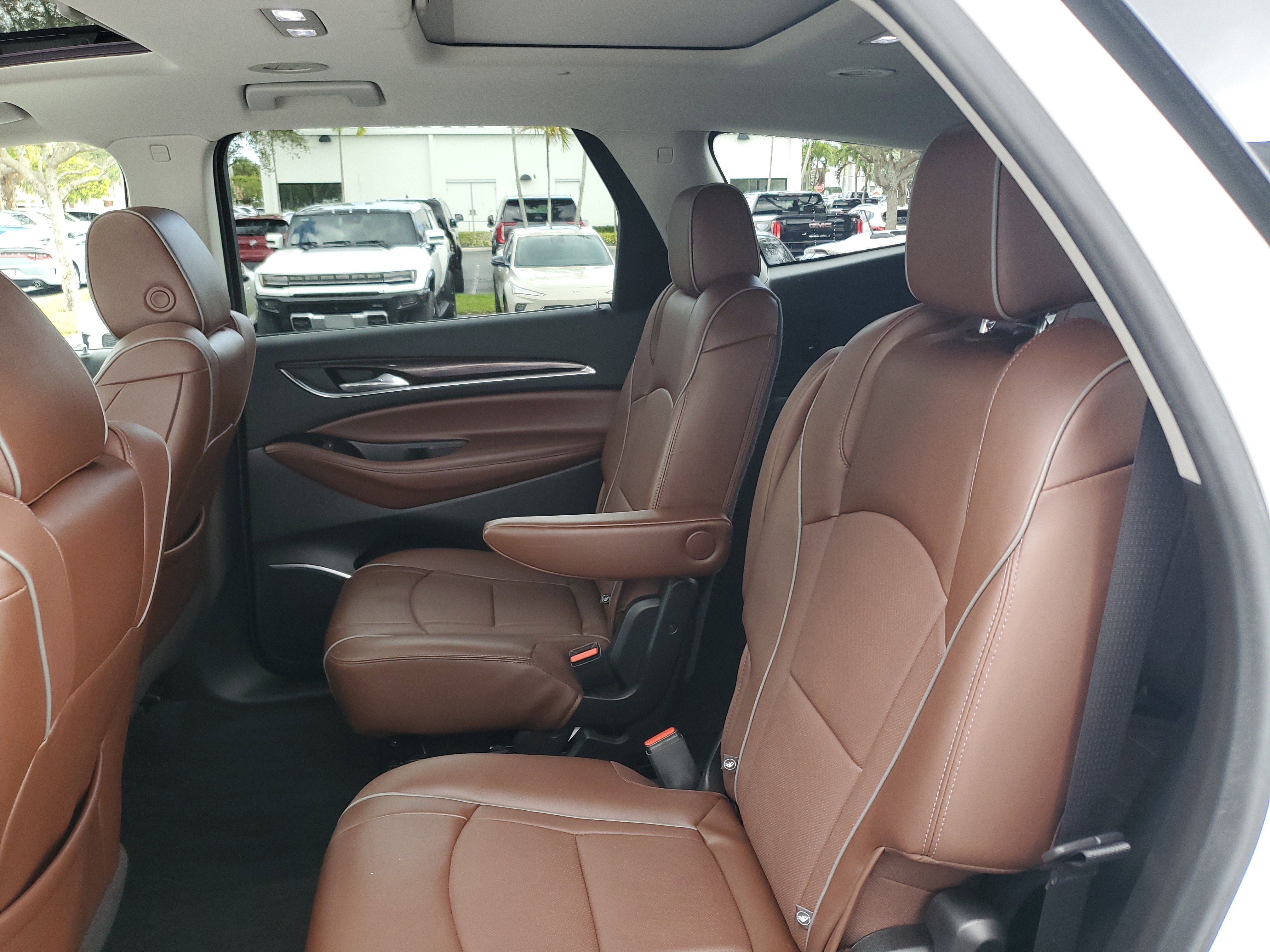 Used 2019 Buick Enclave Avenir w/ Avenir Technology Package image 14