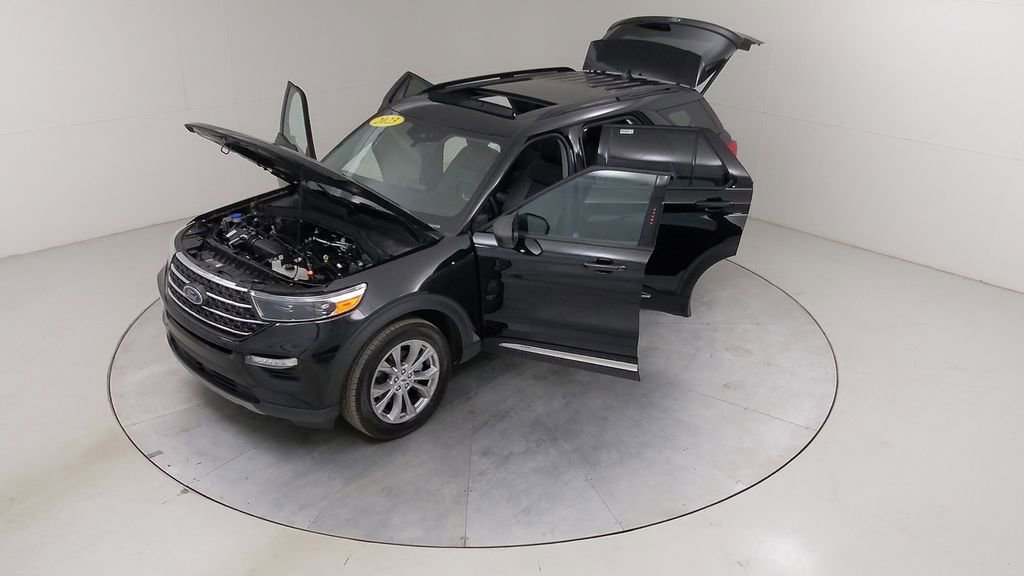 Certified 2023 Ford Explorer XLT w/ Equipment Group 202A image 58