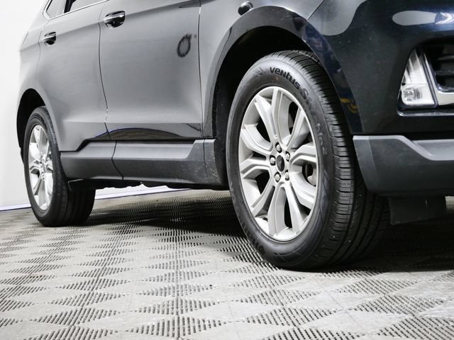 Certified 2024 Ford Edge Titanium AWD/4WD image 2