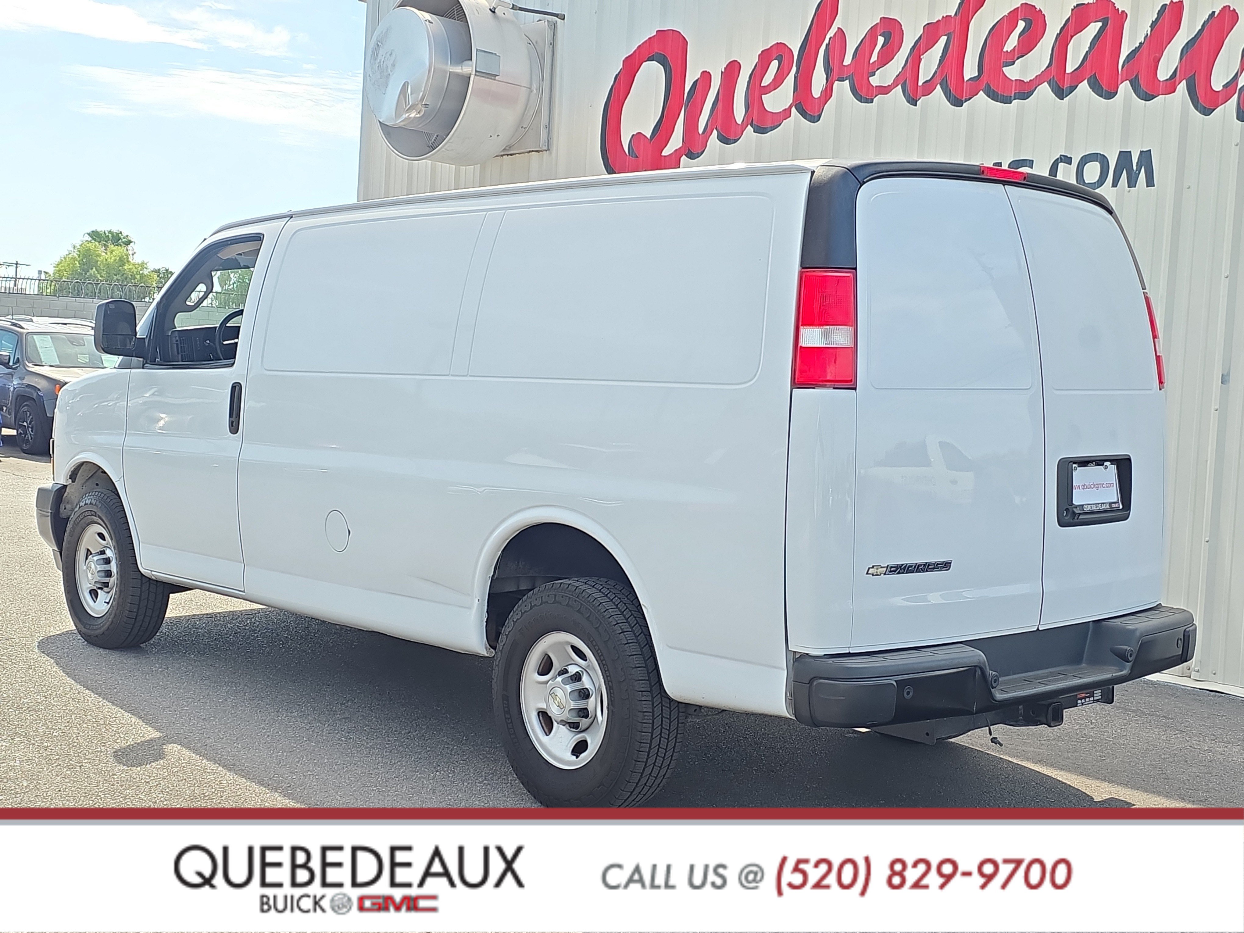 Used 2021 Chevrolet Express 2500 w/ Driver Convenience Package RWD image 5