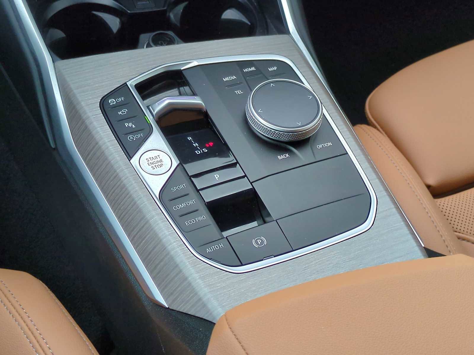 New 2025 BMW 330i xDrive Sedan w/ Premium Package image 34