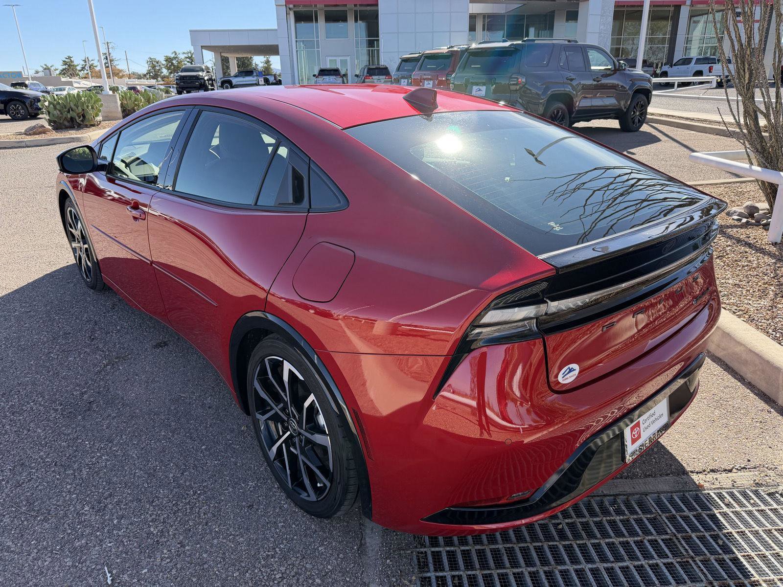 Used 2023 Toyota Prius Prime image 3