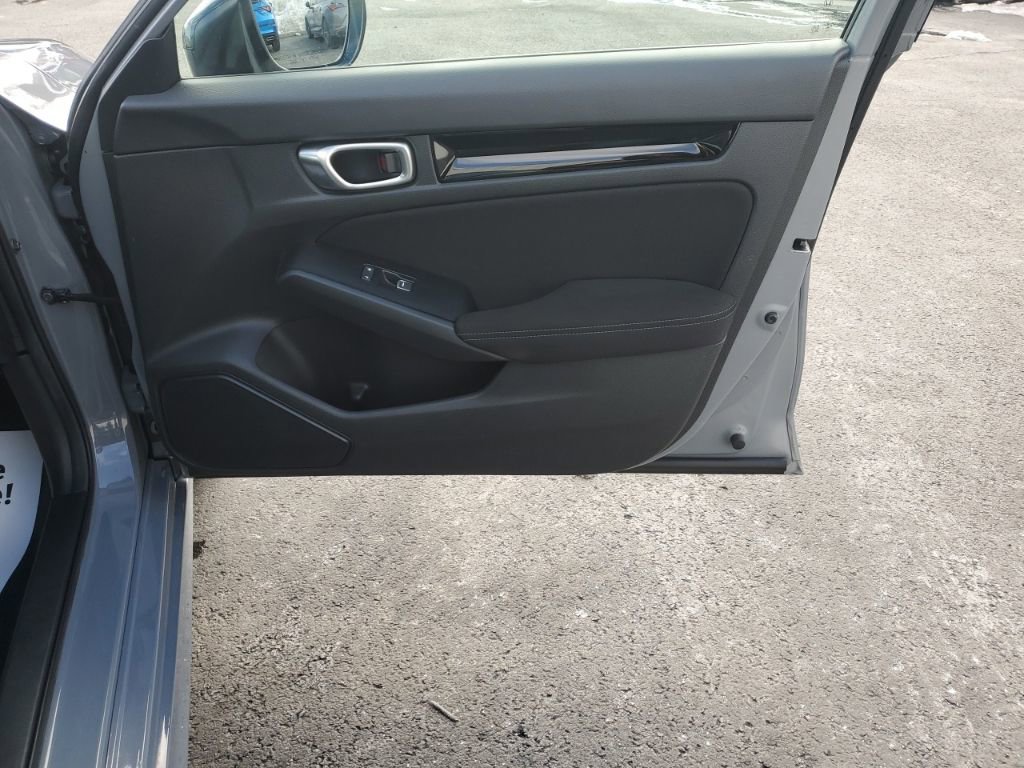 Certified 2025 Honda Civic Sport image 33